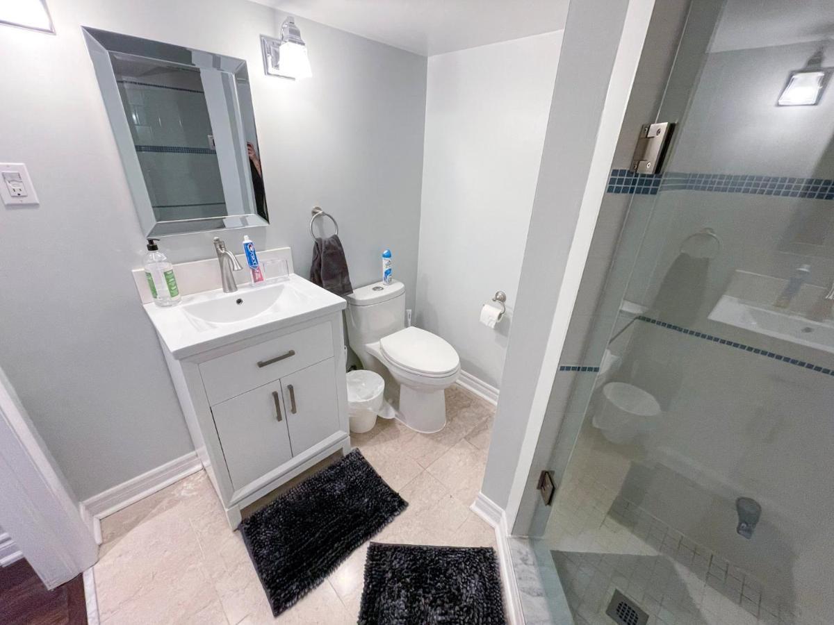 Spacious & Renovated 1Bd Suite W/Parking Toronto Buitenkant foto